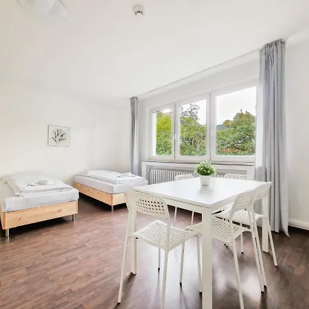 Tolstov Apartments - 1 or 3 Room Apartments - 30 Min Messe DUS Appartement