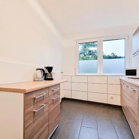 Tolstov Apartments - 1 or 3 Room Apartments - 30 Min Messe DUS Appartement *
