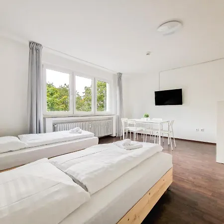 Tolstov Apartments - 1 or 3 Room Apartments - 30 Min Messe DUS Appartement
