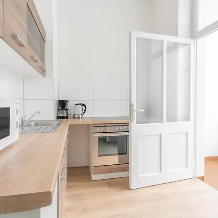 Appartement Tolstov Apartments - 1 or 3 Room Apartments - 30 Min Messe DUS Duisburg