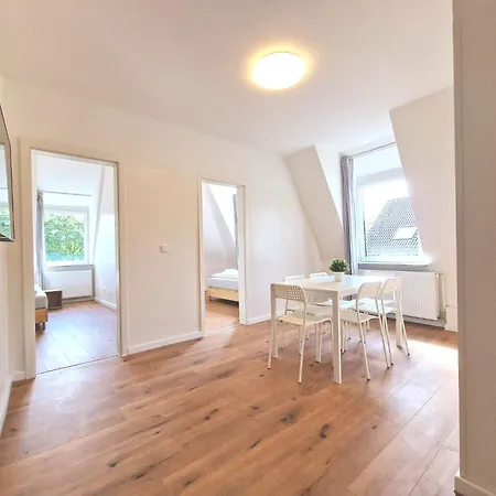 Tolstov Apartments - 1 or 3 Room Apartments - 30 Min Messe DUS Appartement Duisburg