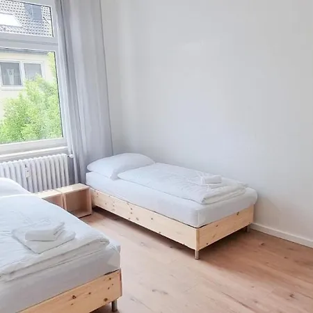 Tolstov Apartments - 1 or 3 Room Apartments - 30 Min Messe DUS Appartement *