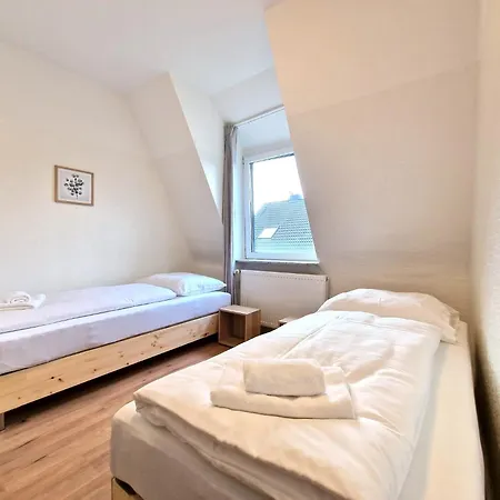 Tolstov Apartments - 1 or 3 Room Apartments - 30 Min Messe DUS