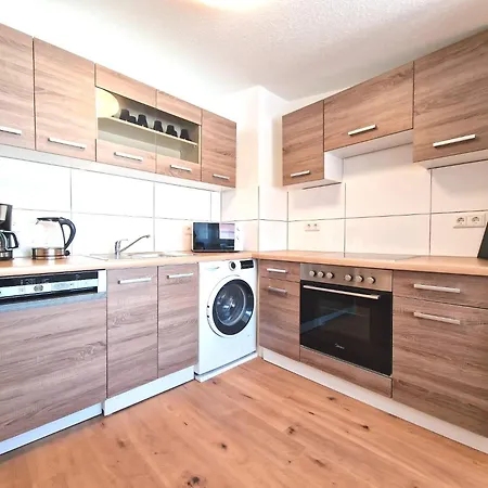 Appartement Tolstov Apartments - 1 or 3 Room Apartments - 30 Min Messe DUS *
