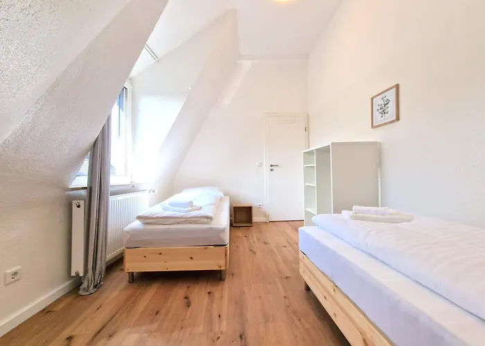 Lejlighed Tolstov - 1 Or 3 - 30 Min Messe Dus Duisburg